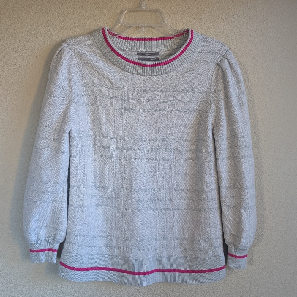 Anthropologie Size Medium Gray Sweater with Pink Accents Subtle Plaid Lines